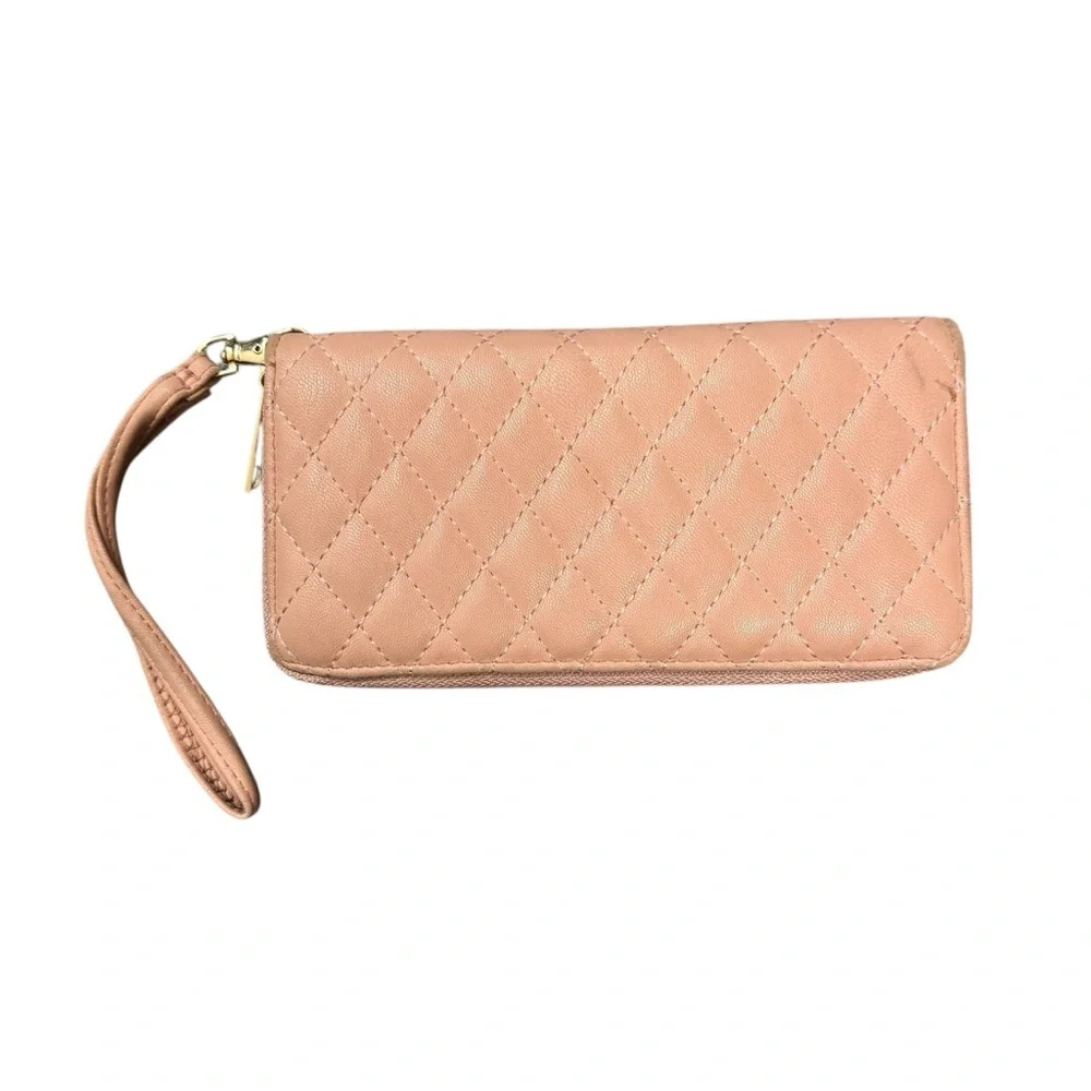 Chic Quilted Light Pink Wristlet Clutch